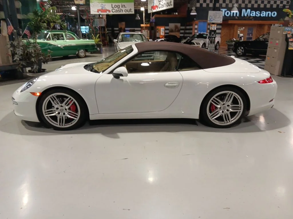 Used 2014 White Porsche  image 12