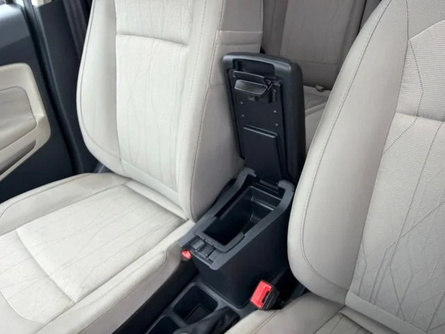 Used 2019 Silver Metallic Ford  image 30