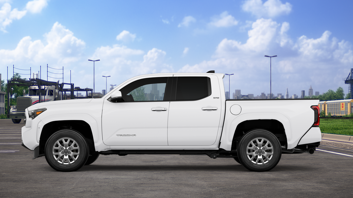 New 2026 Ice Cap Toyota SR5 image 4