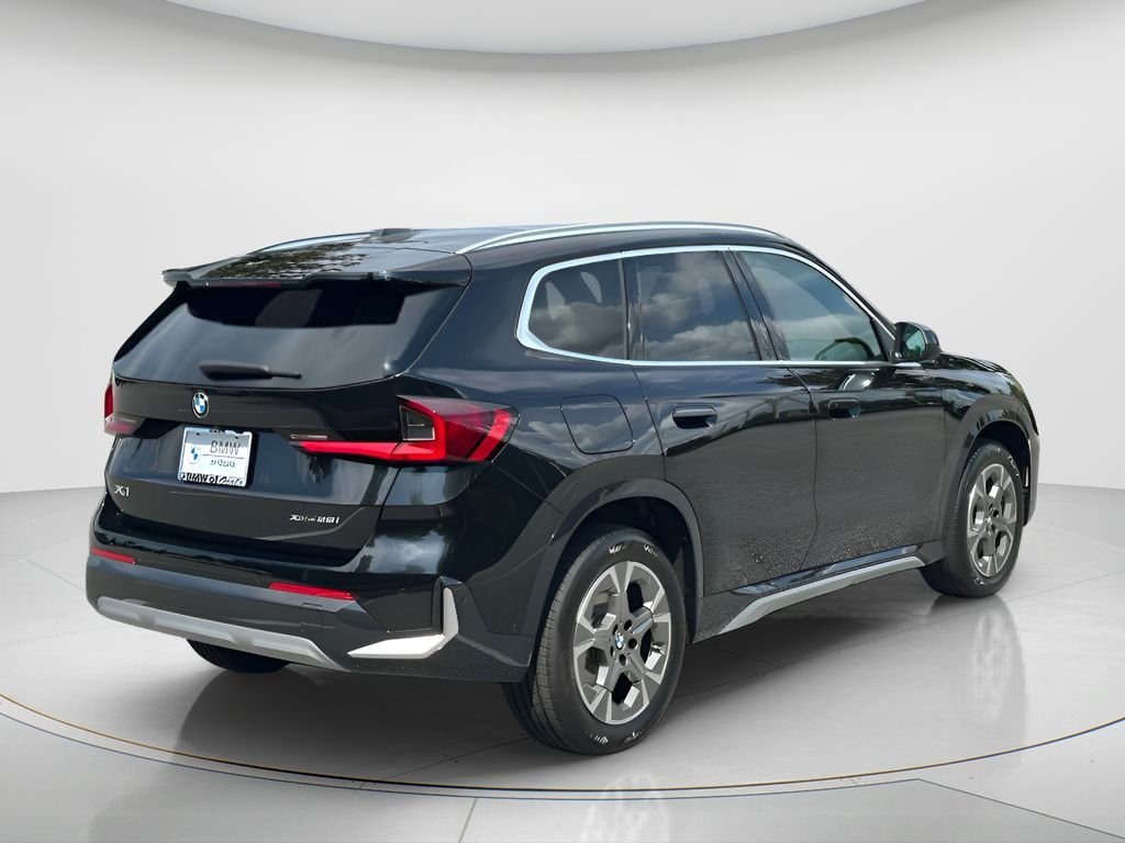 New 2026 Black Sapphire Metallic BMW xDrive28i image 5