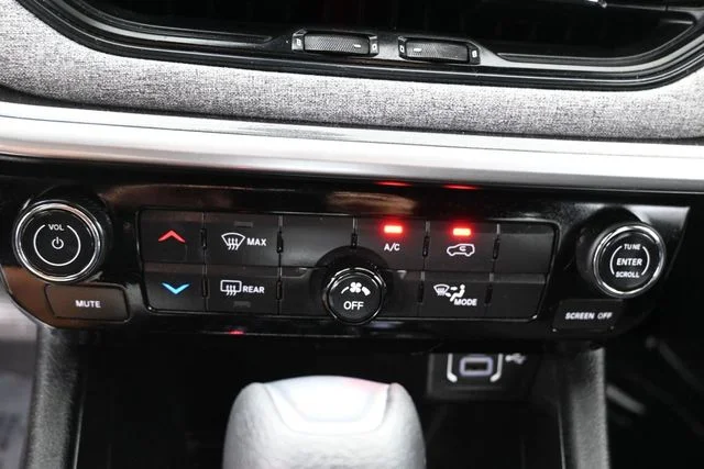 Used 2023 Gray Jeep Sport image 33