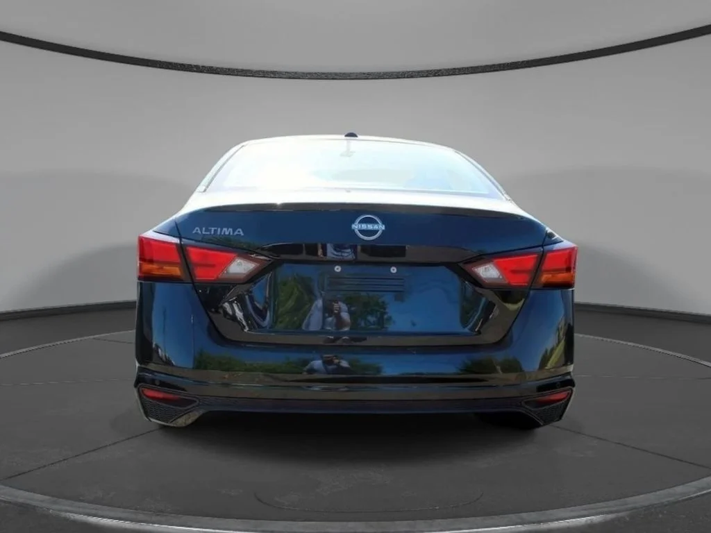 2025 Nissan Altima SV - Photo 7
