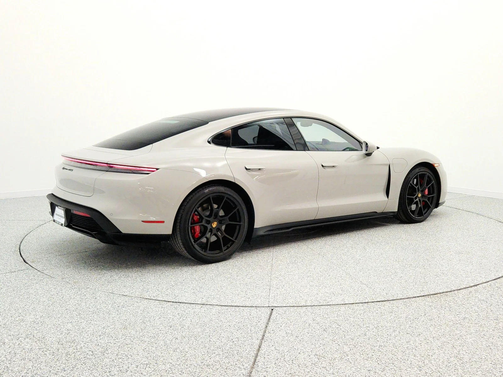 Used 2024 Chalk Porsche GTS AWD image 5