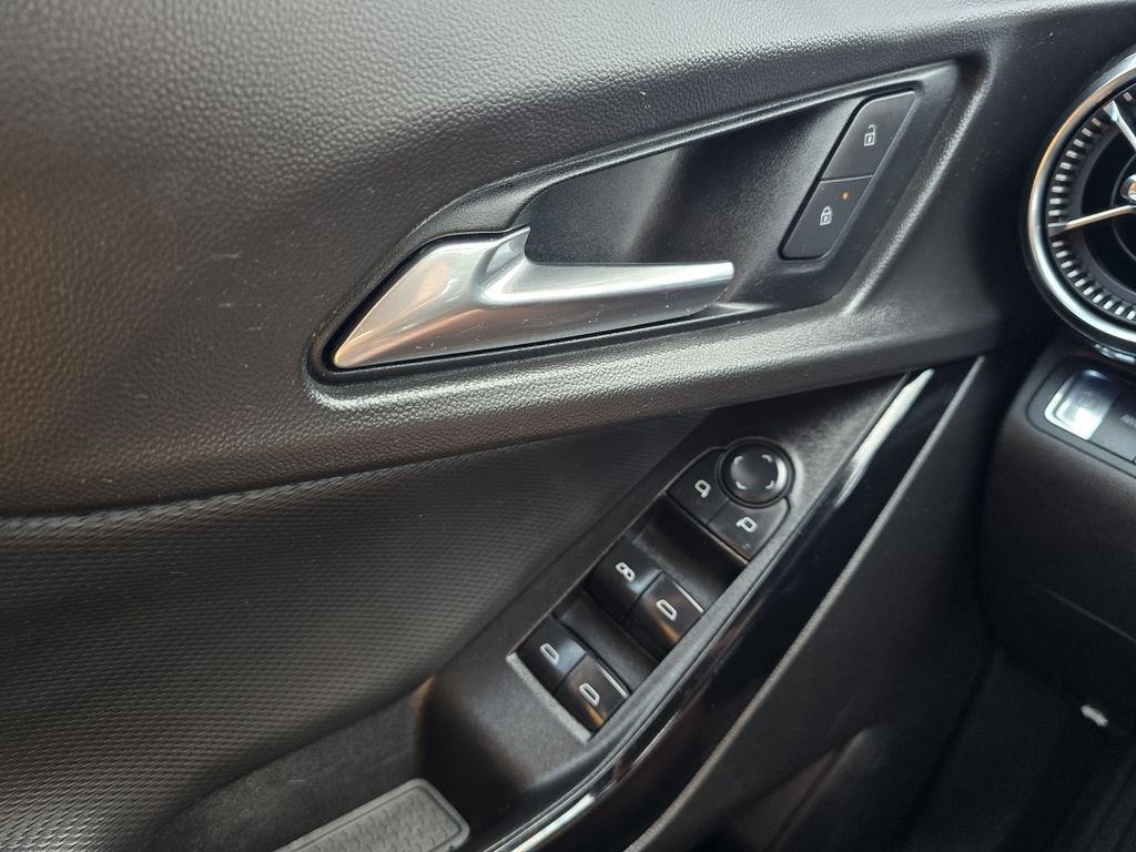 2025 Chevrolet Equinox LT - Photo 22