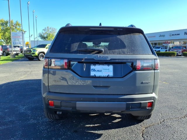 New 2027 Sting-Gray Clear-Coat Paint Jeep Overland image 6