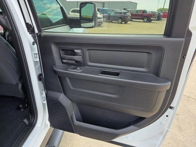 2025 RAM 2500 Tradesman - Photo 11