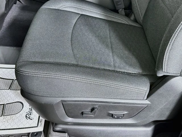 Used 2025 White Ram Big Horn image 19