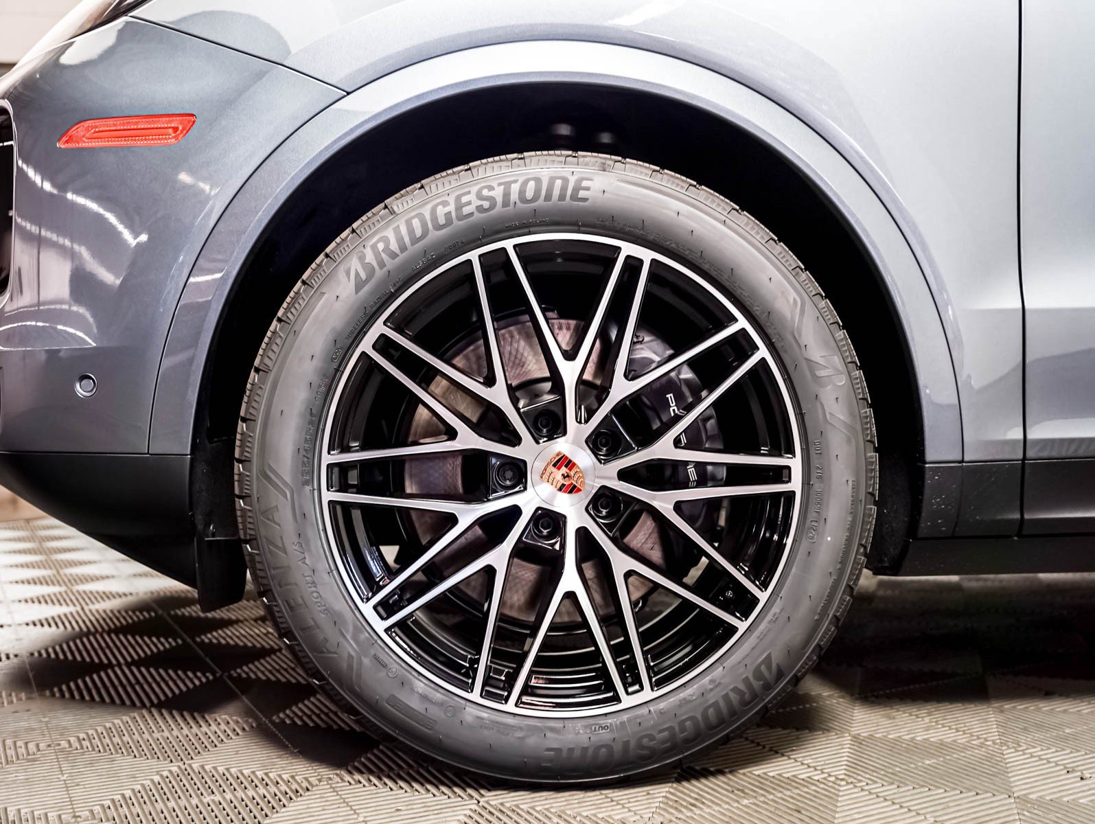 New 2026 VANADIUM GREY Porsche  image 14