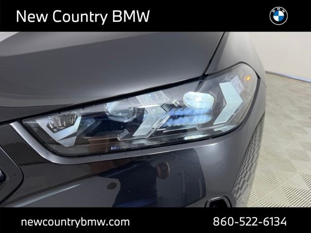 Used 2024 Black Sapphire Metallic BMW xDrive40i image 25