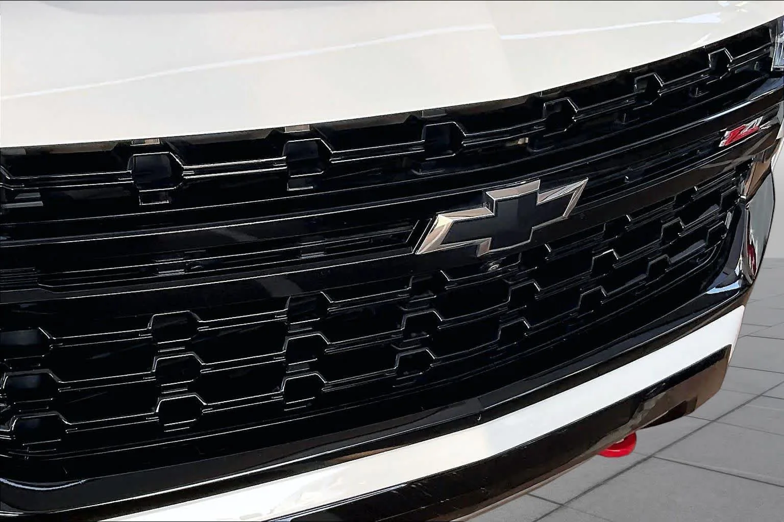 Used 2024 Summit White Chevrolet Z71 image 59