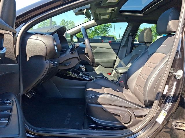 Used 2020 Black Kia GT-Line image 25