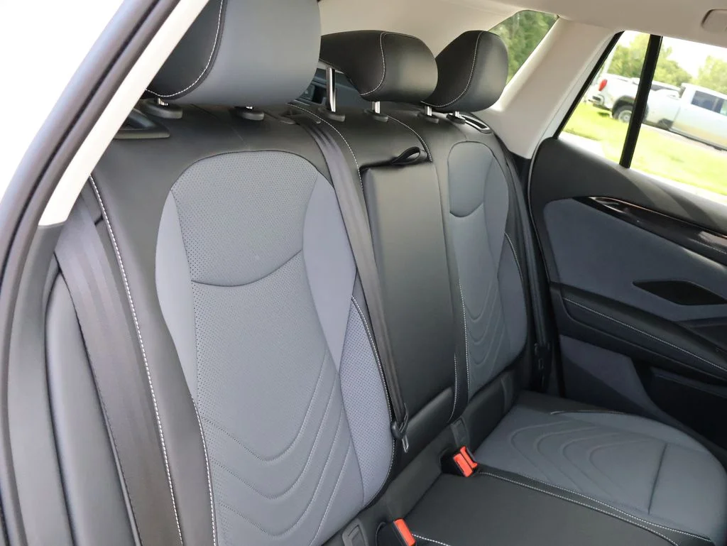 New 2026 White Volkswagen 2.0T SE image 31