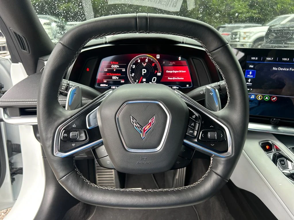 Used 2023 White Chevrolet Stingray image 21