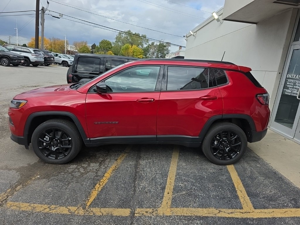 2026 Jeep Compass Latitude photo 2