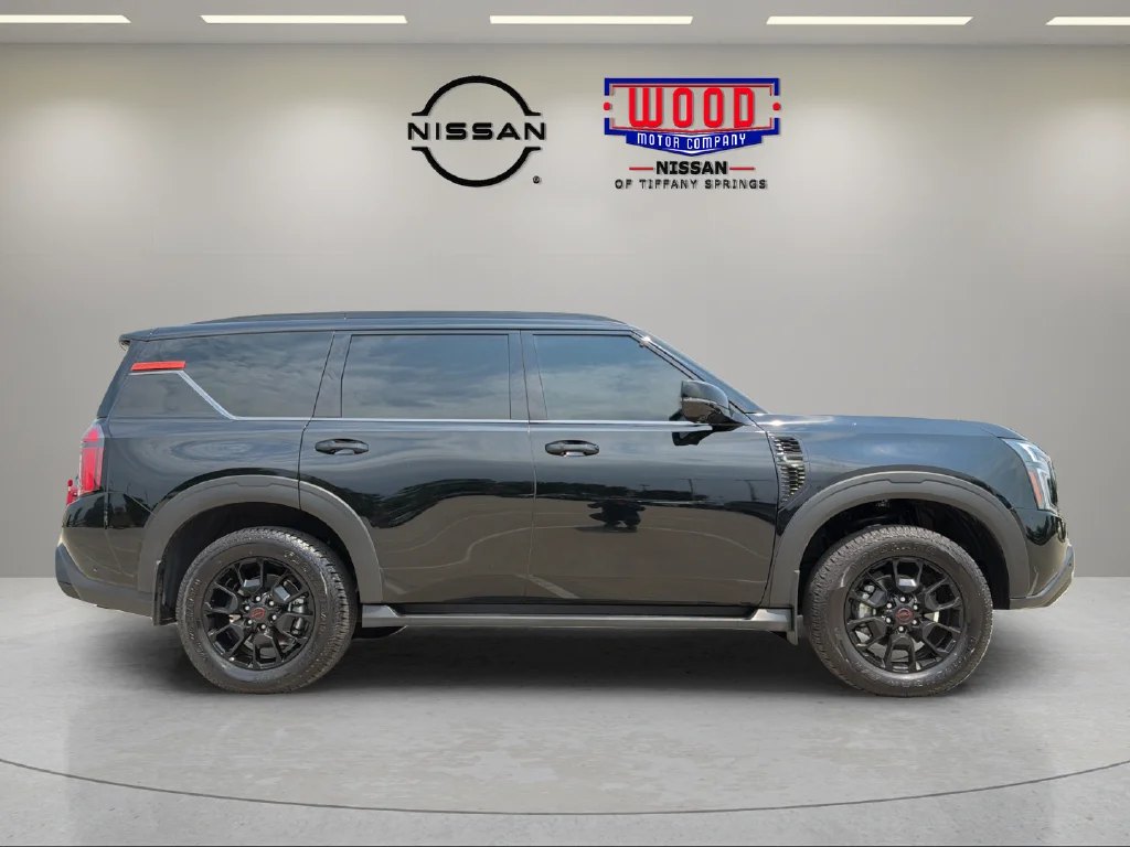 Used 2026 Super Black Nissan PRO-4X image 2