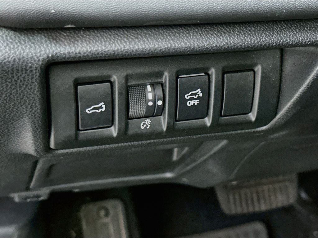 Used 2024 Brilliant Bronze Metallic Subaru Limited image 10