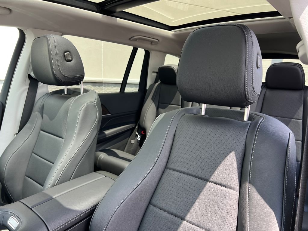 New 2026 Black Mercedes-Benz GLS 450 image 15
