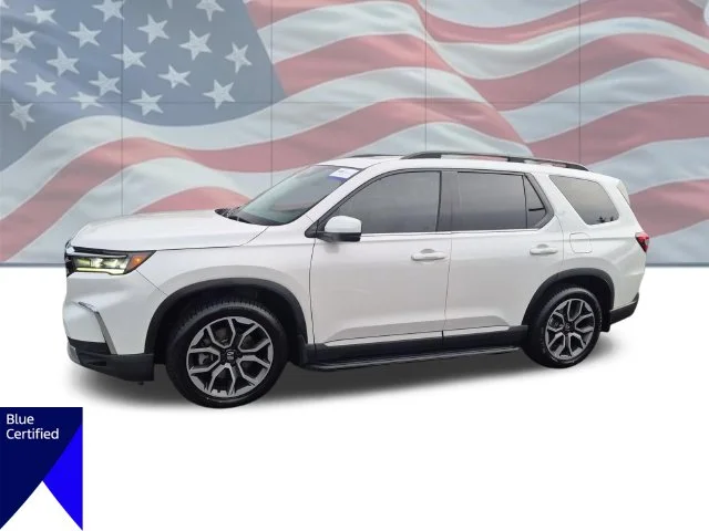 Used 2024  Honda Touring image 2