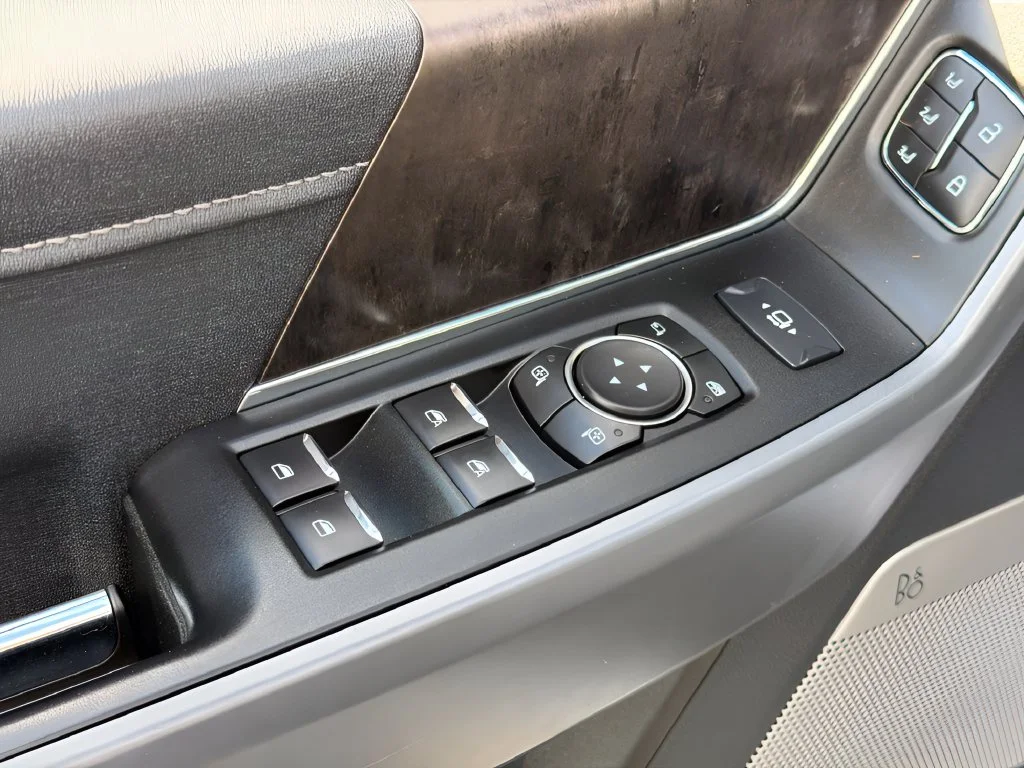 Used 2024 Star White Metallic Tri-Coat Ford Lariat image 17