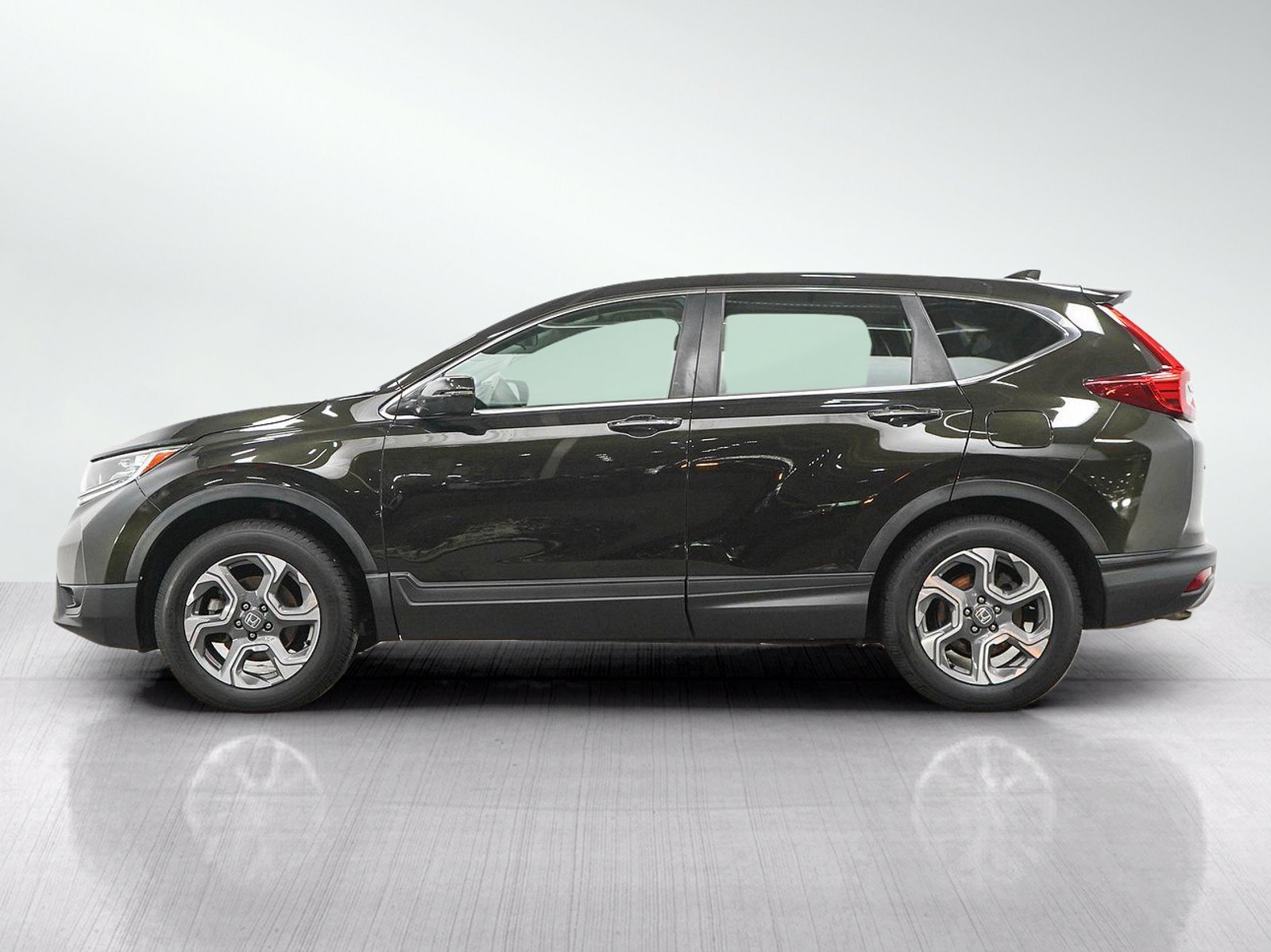 Used 2017 Honda CR-V EX with VIN 5J6RW2H55HL036398 for sale in Burnsville, Minnesota