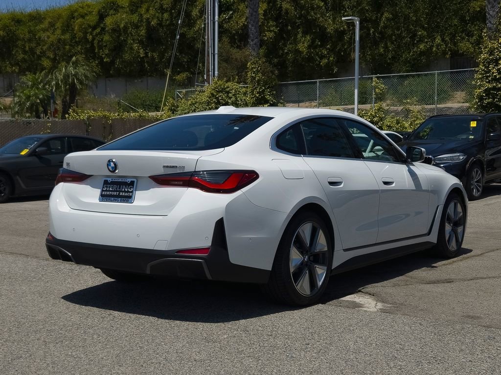 New 2026 Alpine White BMW eDrive40 image 18