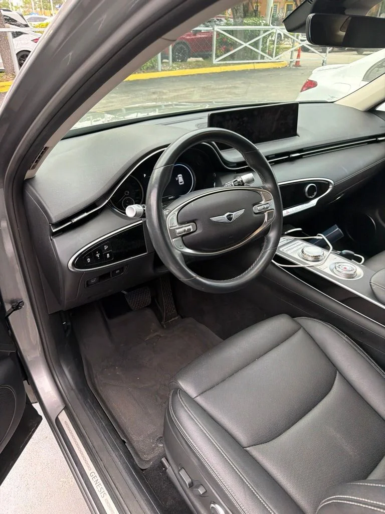 Used 2022 Silver Genesis 2.5T image 6