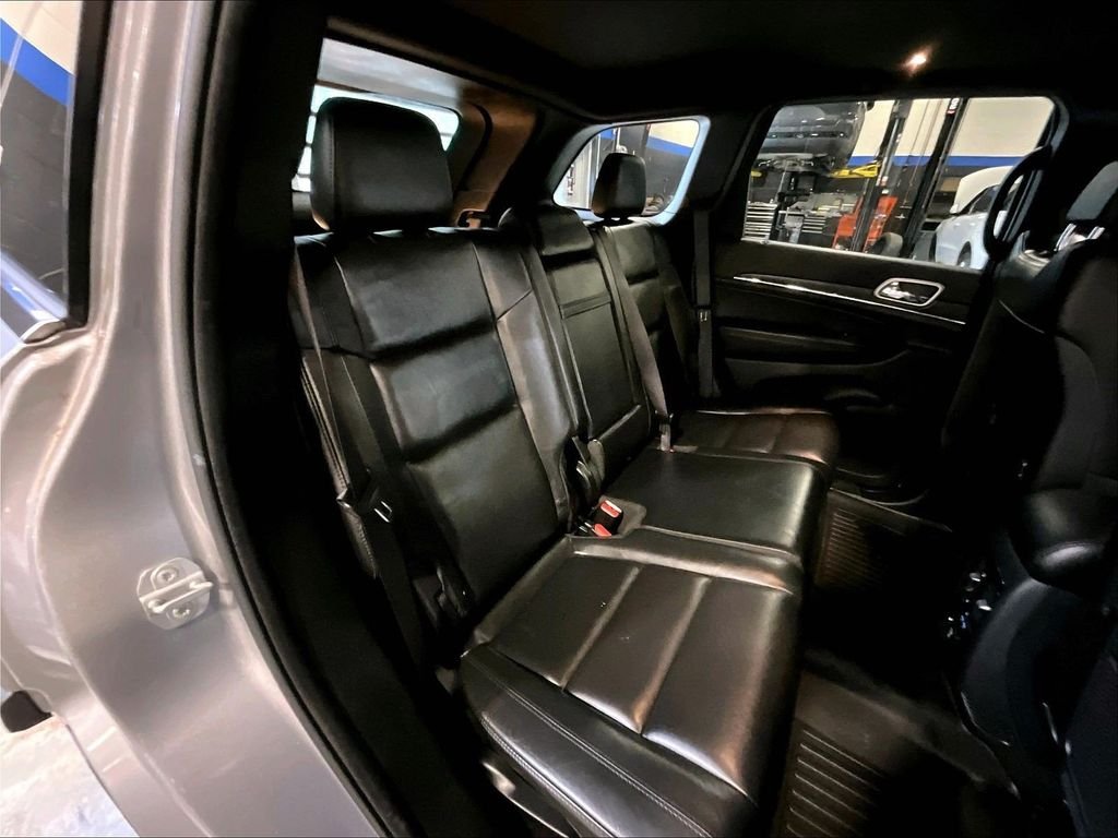 Used 2020 Silver Jeep Limited image 16