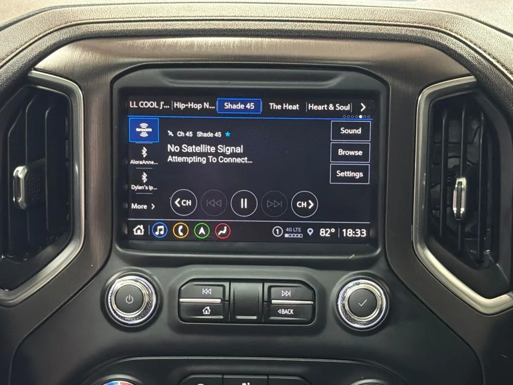 Used 2021 Summit White GMC AT4 image 17