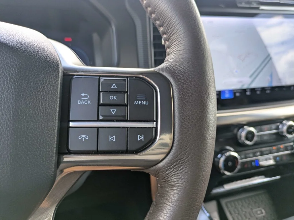 Used 2025 Agate Black Metallic Ford King Ranch image 30