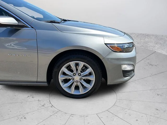 Used 2025 Gray Chevrolet LT image 32