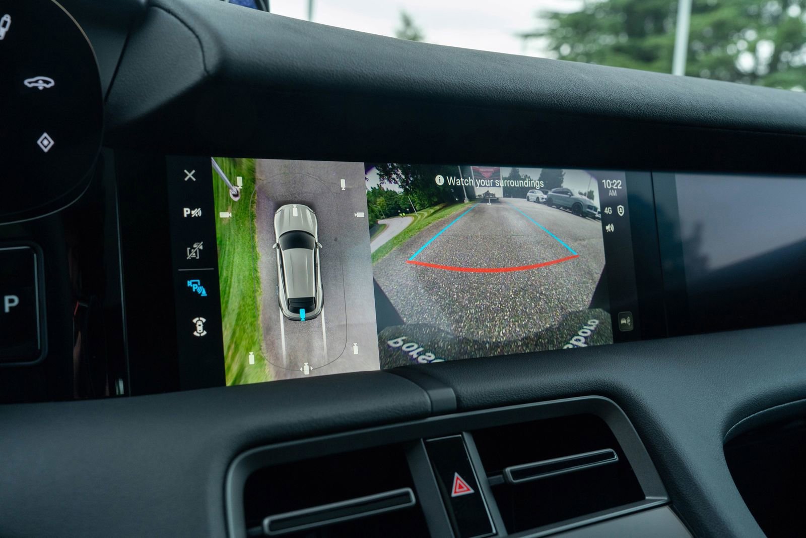 2025 Porsche Taycan Base - Photo 31