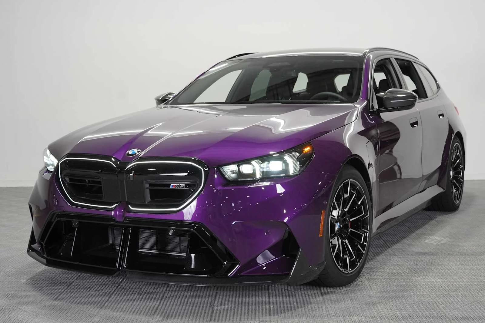 2026 BMW M5 M5 Touring's photo