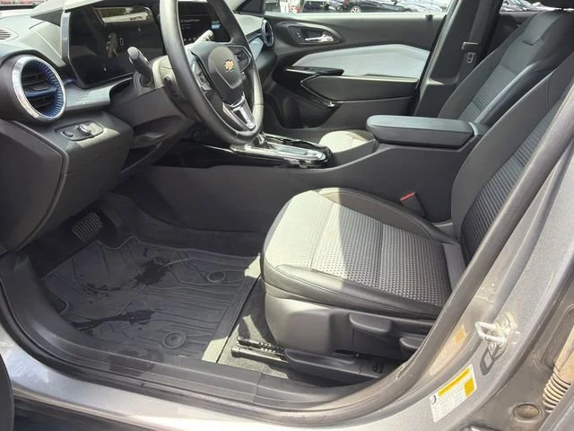 Used 2024 Sterling Gray Metallic Chevrolet LT image 9