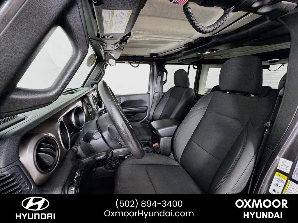 Used 2018 Granite Crystal Metallic Clearcoat Jeep Sport image 19