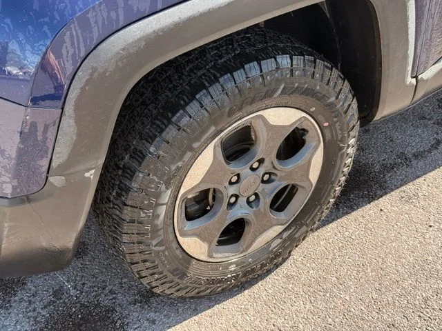 Used 2017 Blue Jeep Sport image 11