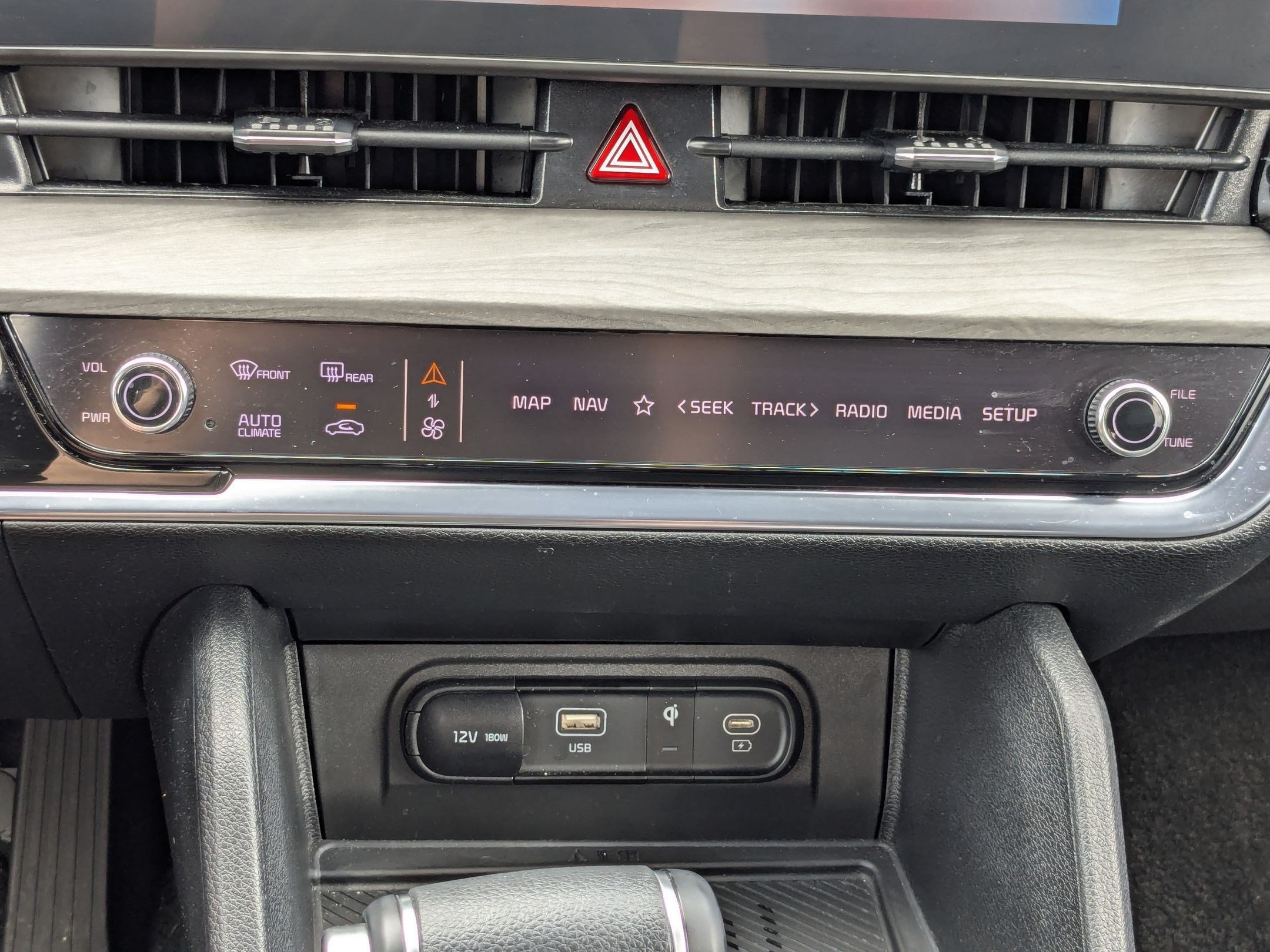 Used 2024 Wolf Gray Kia X-Line image 22