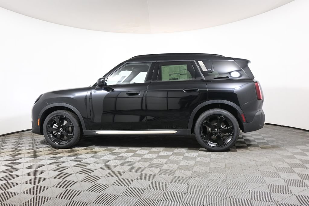 New 2026 Black MINI Iconic image 2