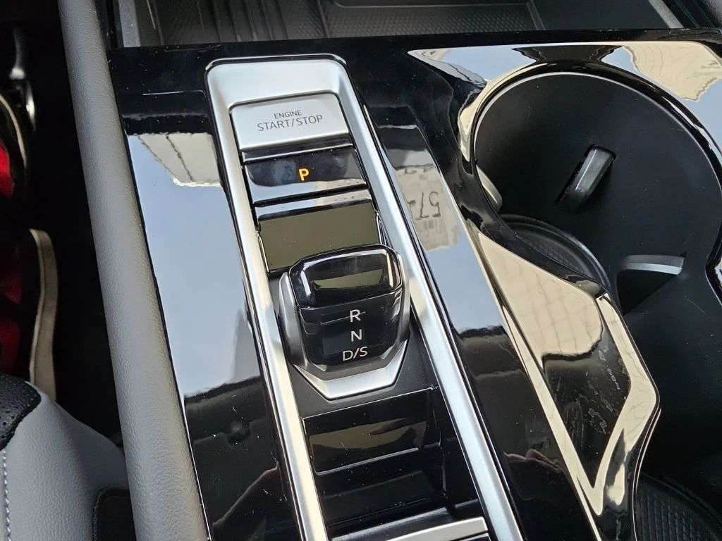 New 2026 Deep Black Pearl Volkswagen 2.0T Peak Edition image 10