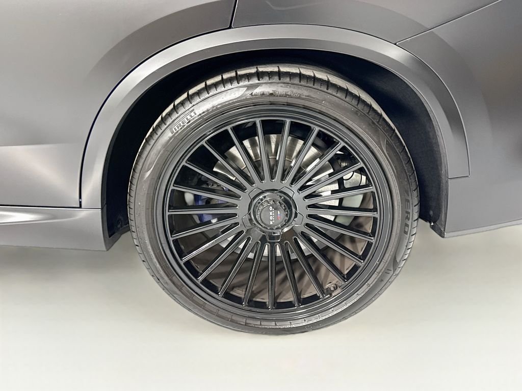 Used 2025 Blue Metallic BMW M60i image 32