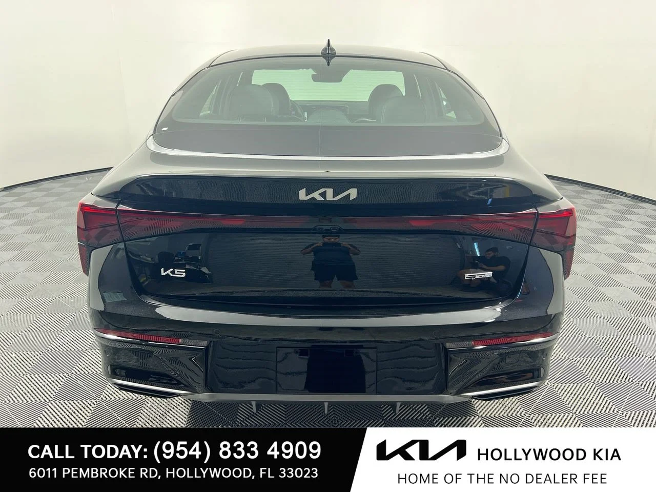 New 2026 Aurora Black Pearl Kia GT-Line FWD image 9