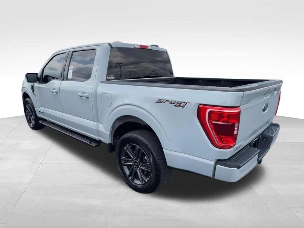 Used 2023 White Ford XLT image 6