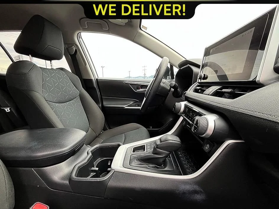 Used 2025 Silver Toyota XLE image 21