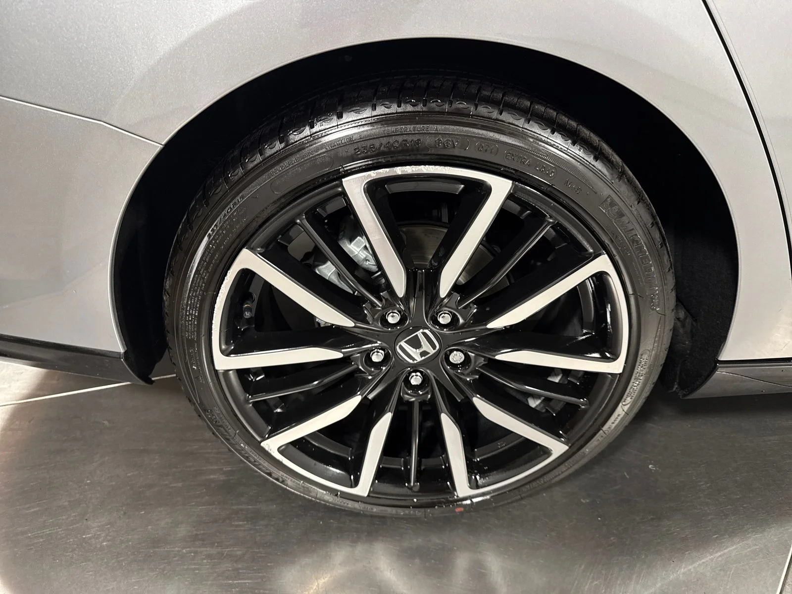 2023 Honda Accord Hybrid Touring - Photo 13