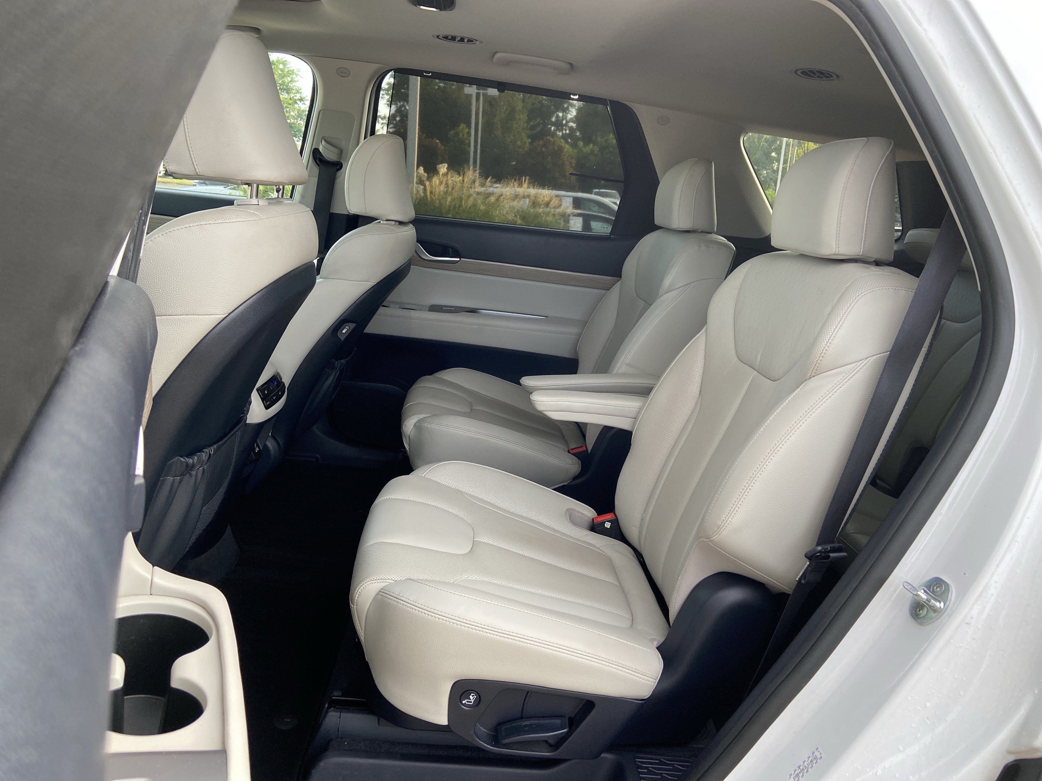Used 2020 Hyper White Hyundai SEL image 16