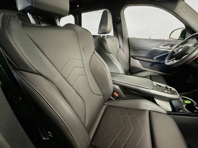 Used 2025 Blue BMW M35i image 29
