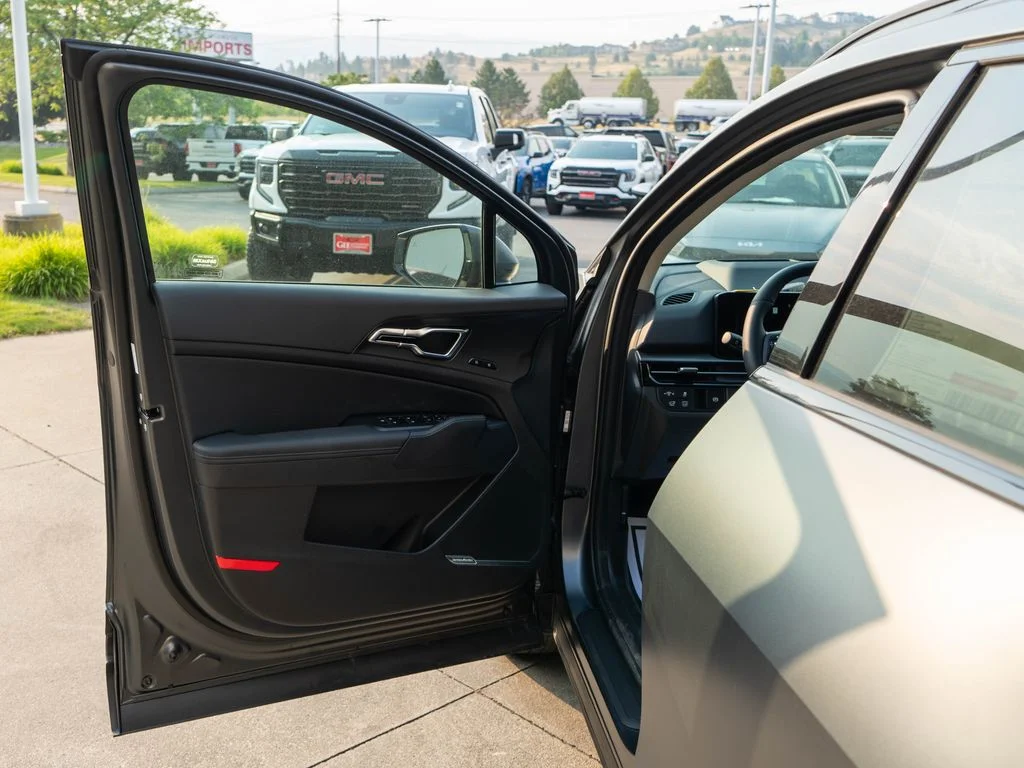 New 2026 Shadow Matte Gray Kia SX Prestige image 17