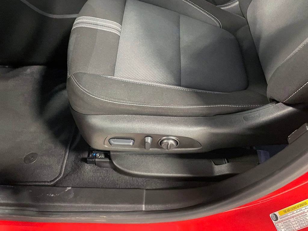 Used 2025 Habanero Orange Chevrolet 2LT image 22