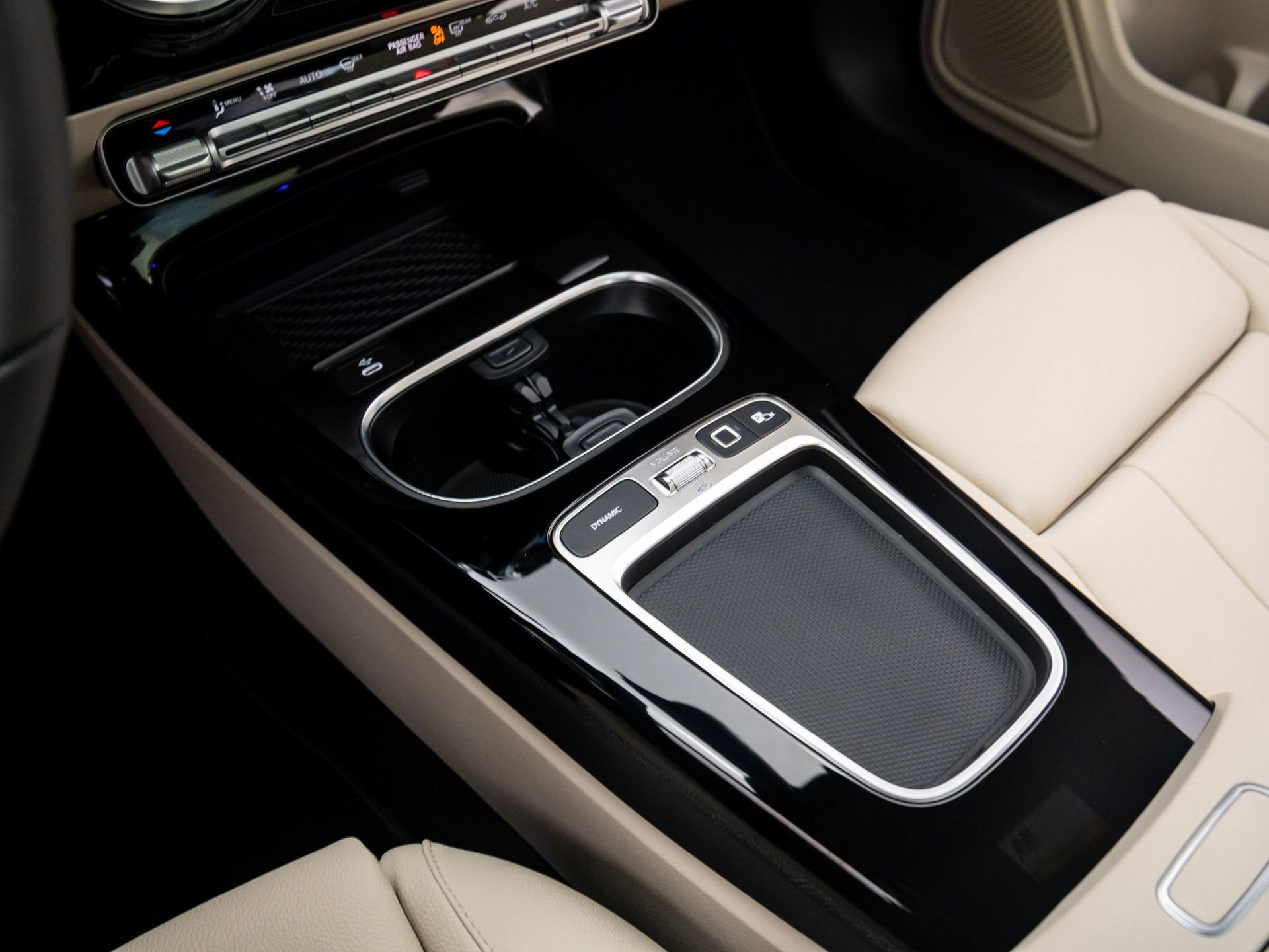 New 2026 Polar White Mercedes-Benz CLA 250 image 47