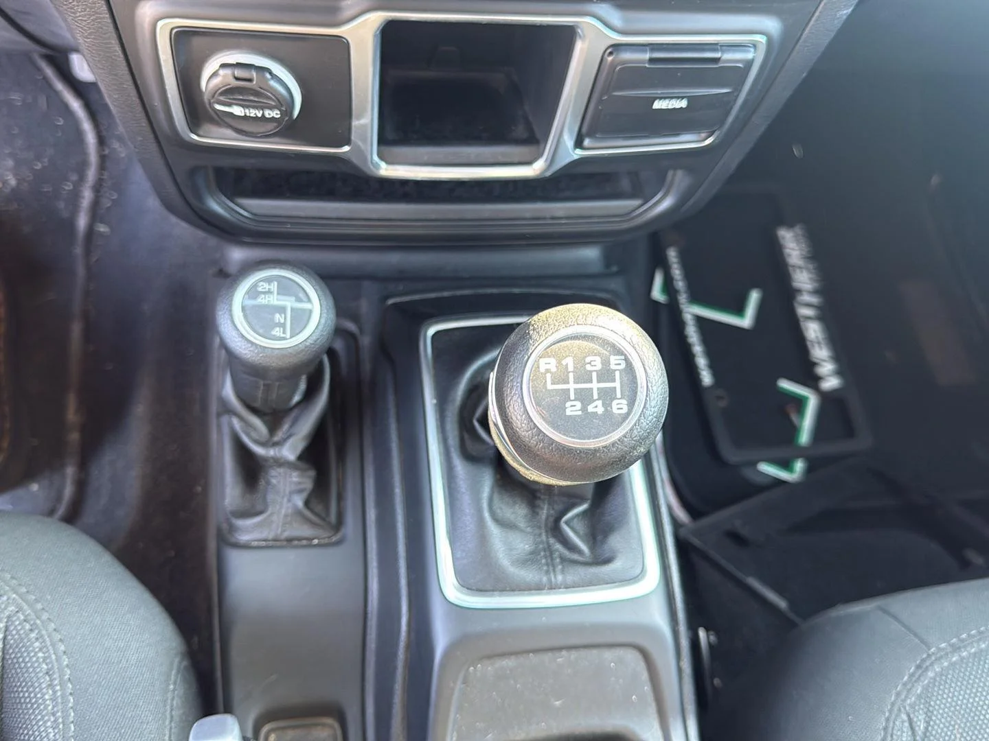 Used 2018 Granite Crystal Metallic Clearcoat Jeep Sport image 12