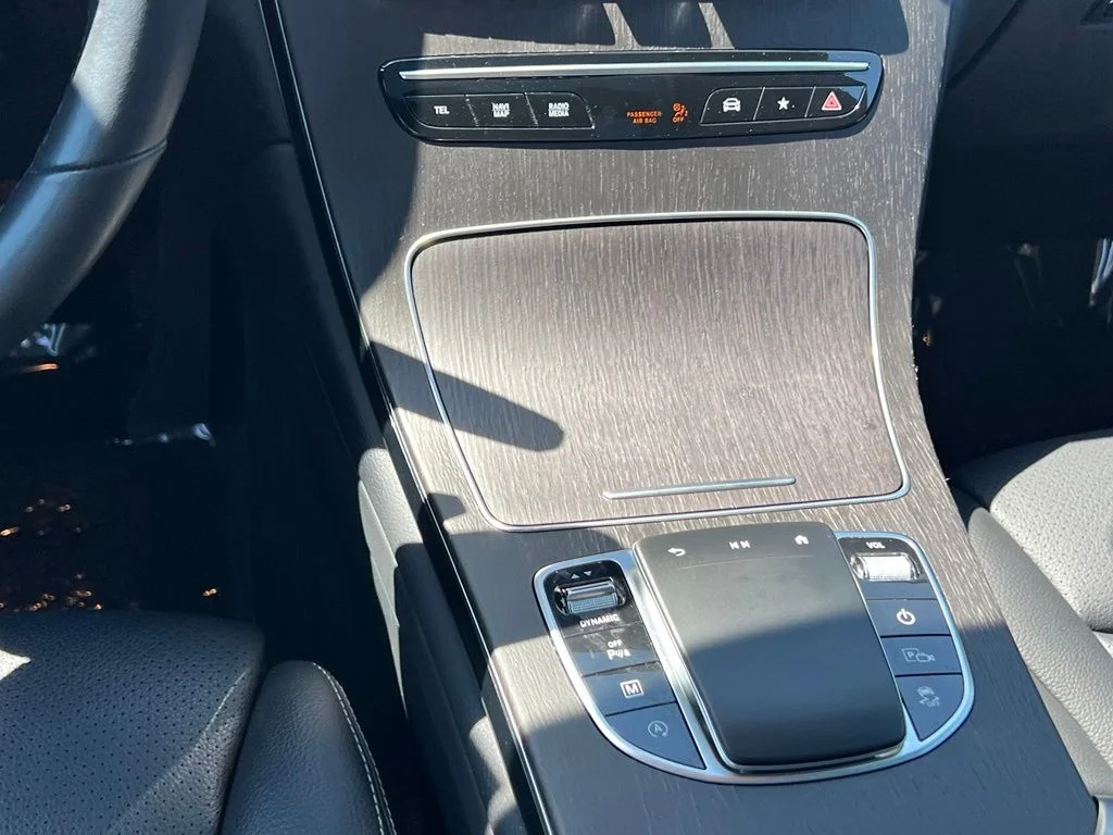 2022 Mercedes-Benz GLC GLC300 - Photo 20